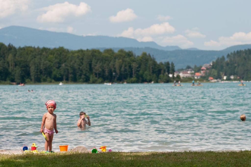 Gaestehaus Lutschounig Faak am See Exterior photo